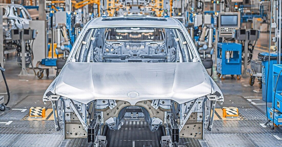 Die BMW Gruppe sichert sich CO2-reduzierten Stahl für ihr weltweites Produktionsnetzwerk.