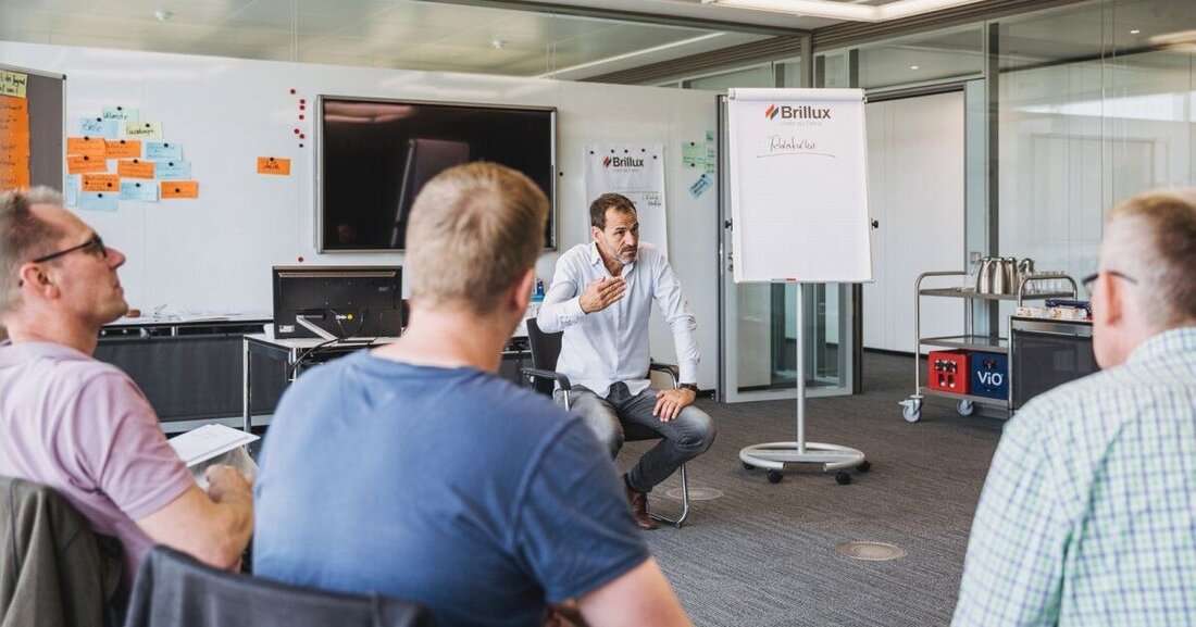 Neu im Programm 2022 der Brillux Akademie: "Campus-Programme" und die Kategorie "Unternehmen und Führung".