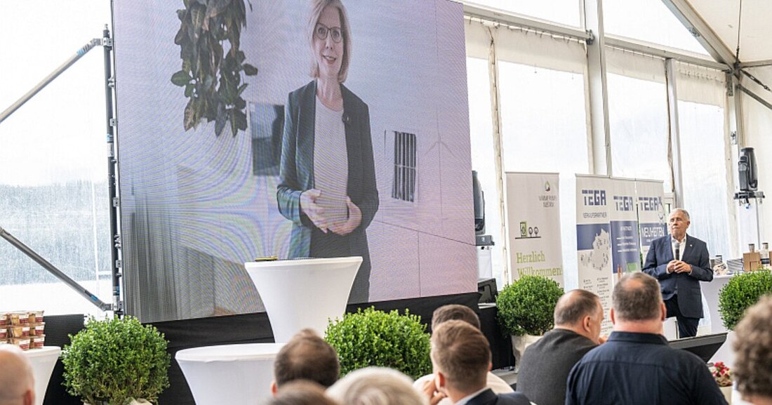 Der 8. Großwärmepumpen-Kongress fand am 11. Juni in Velden statt und brachte zahlreiche Expert*innen zusammen.