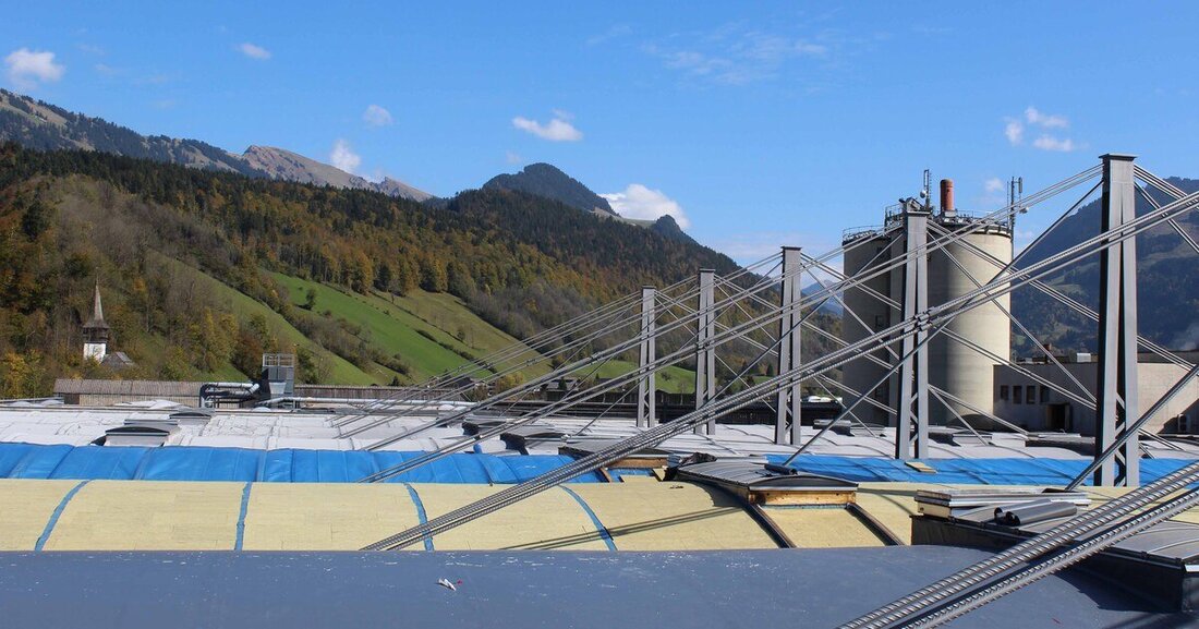 Flachdachsanierungen erfordern eine umfangreiche Analyse und viel Know-how, da es oft keine Standardlösungen gibt.