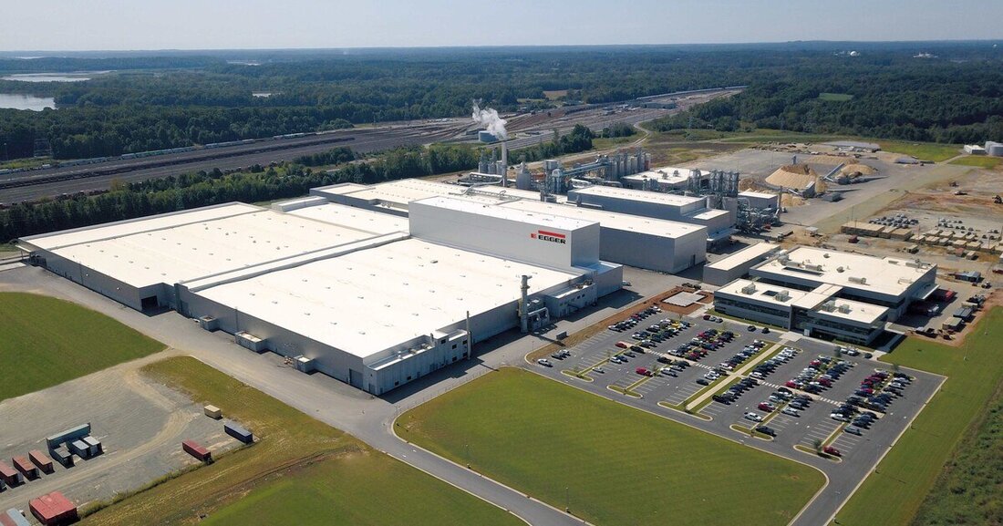 Der Holzwerkstoffhersteller Egger meldet trotz Pandemie stabile Umsätze und Ergebniszuwächse im zweiten Halbjahr.