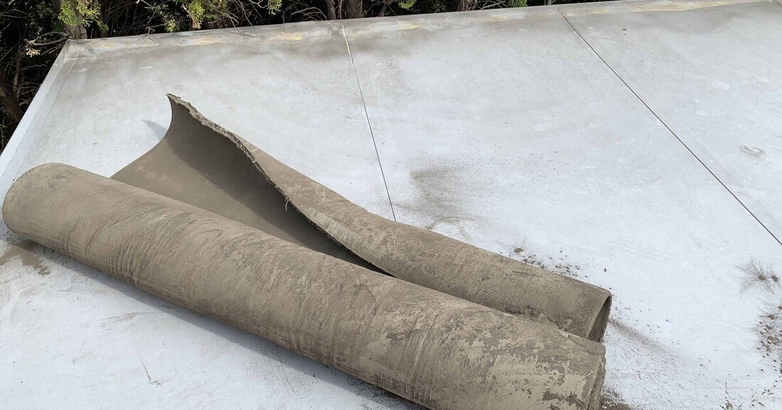 In einem Forschungsprojekt wurden erstmals relativ dünne Gewebebetonmatten zum Schutz von Feuchtigkeitsabdichtungen eingesetzt.