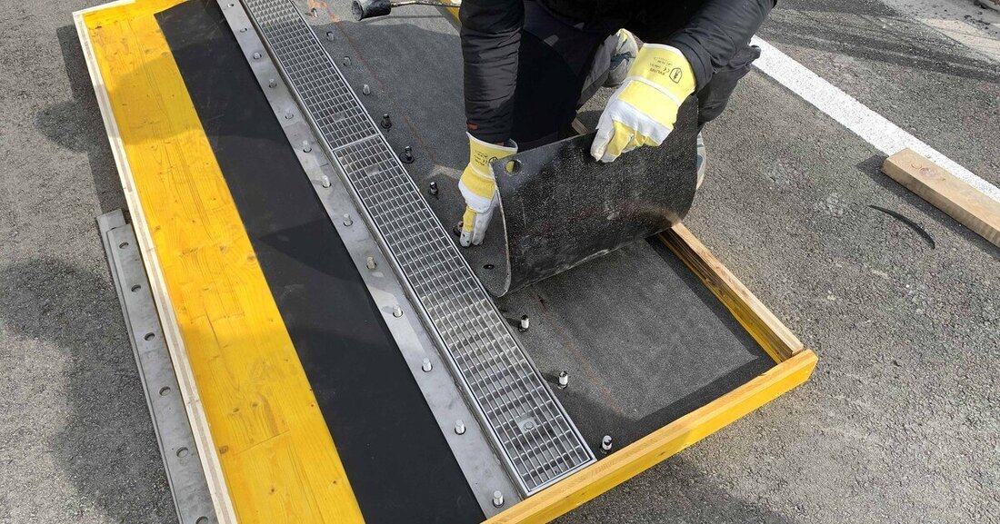 Wir stellen das Forschungsprojekt „Anschluss an Klemmkonstruktionen – Abdichtungen in Verbindung mit Fest-/Losflanschkonstruktion“ vor.