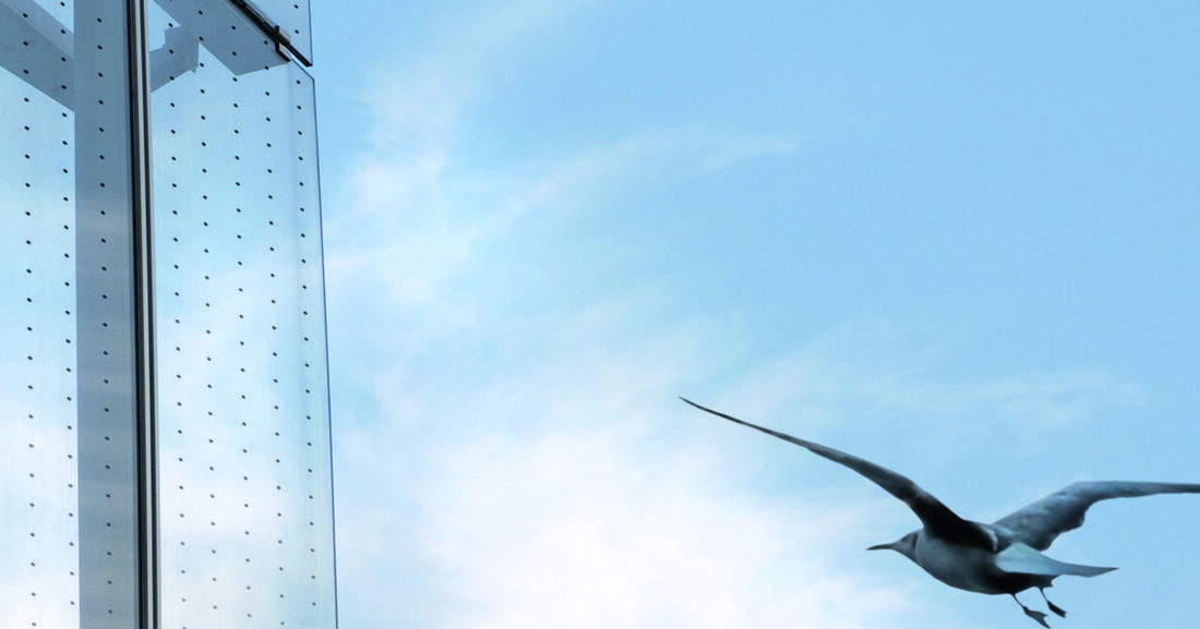 Die Glasindustrie bietet viele funktionale und ästhetische Möglichkeiten und Lösungen für vogelfreundliches Bauen.