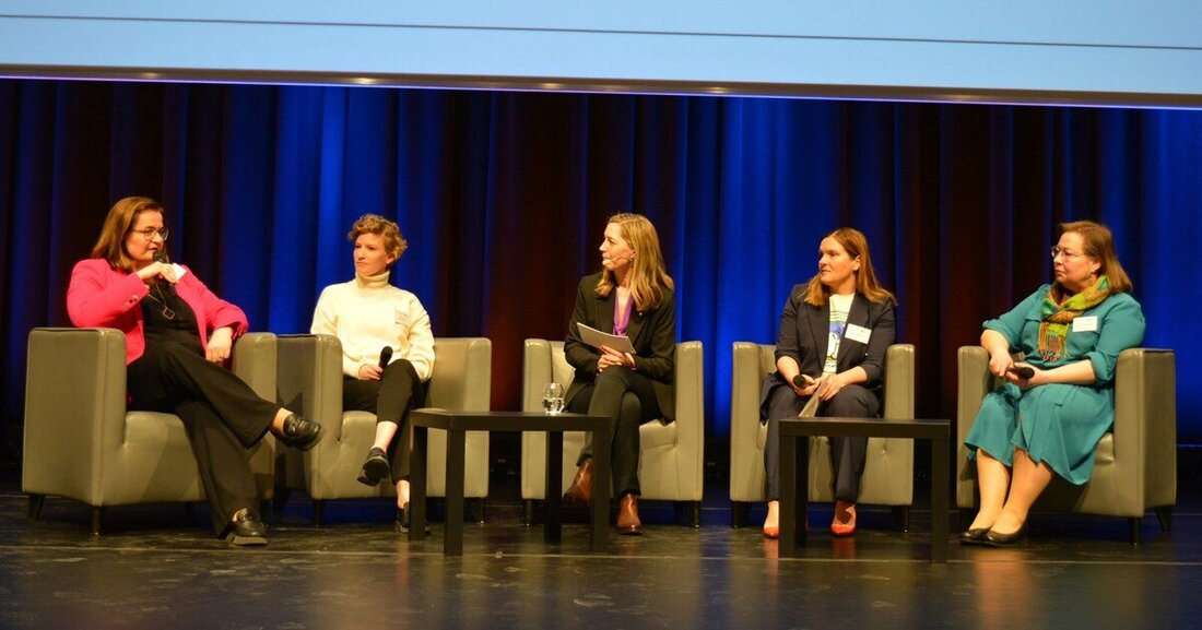 275 Teilnehmer*innen nahmen am Fenster-Türen-Treff 2024 in Salzburg teil. Fokusthema: Die Bewältigung der Klimakrise.