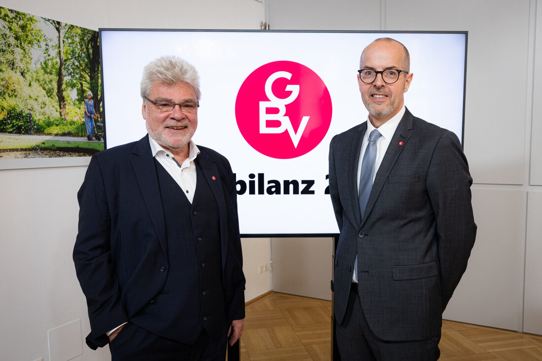 Die Bauleistung der gemeinnützigen Bauvereinigungen sank 2024 um neun Prozent, gesetzliche Mietpreisdeckel verschärfen laut Verband die Investitionslage zusätzlich.