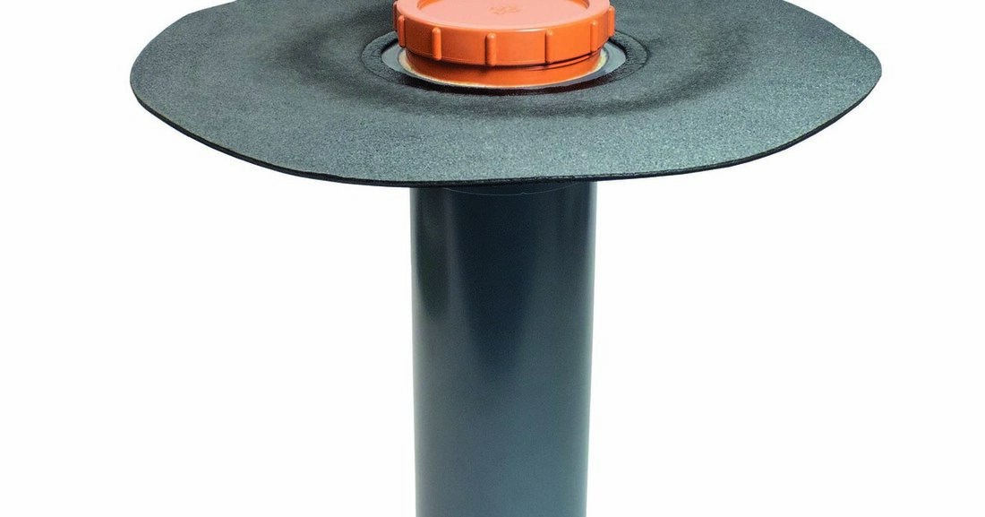 Gemeinsam mit dem IFB entwickelte Dachzubehörhersteller Fleck einen Inspektionsöffnungsschacht für Terrassen.