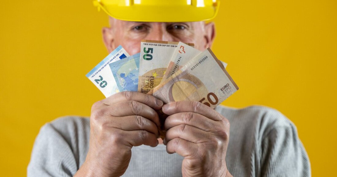 Mit dem Progressionsabgeltungsgesetz 2025 werden die Grenzwerte für die Steuerbegünstigung des Taggeldes erhöht.