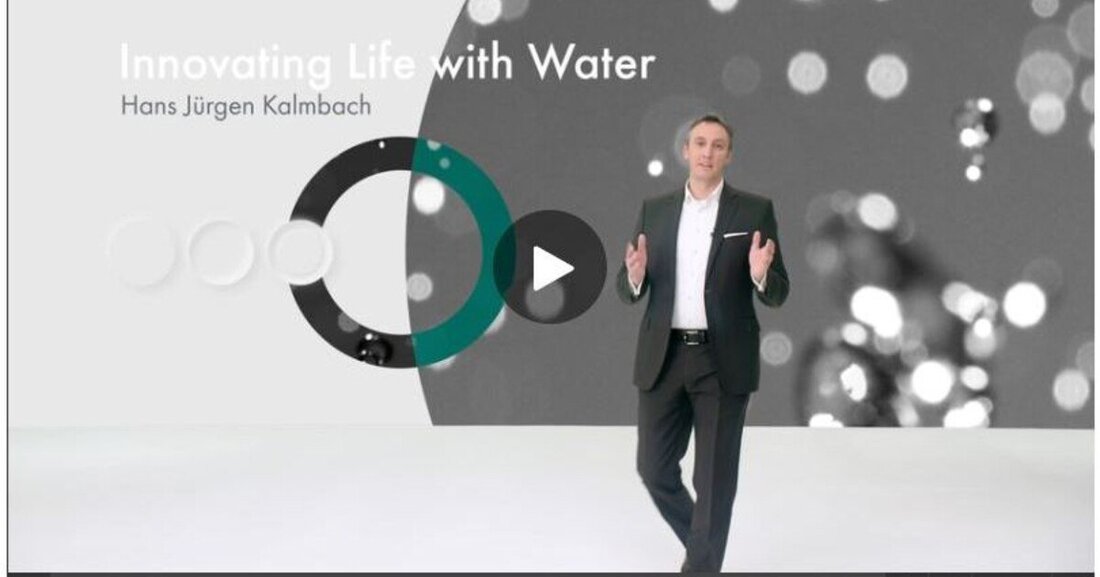Anlässlich 120 Jahre Hansgrohe lud CEO Kalmbach zur coronabedingt virtuellen Zeitreise ins Worldwideweb.
