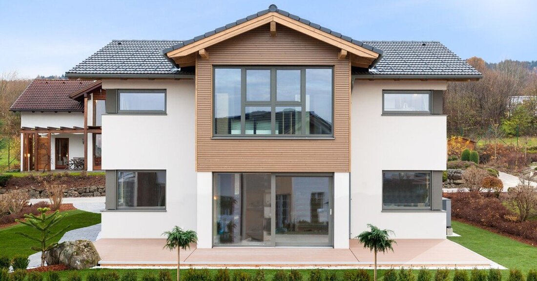 Seit nunmehr zehn Jahren bietet die seither unveränderte ÖNorm B 2310 einen Leitfaden für den Fertighausbau. Käufer erhalten damit in Österreich abgesicherte Leistungsdefinitionen.