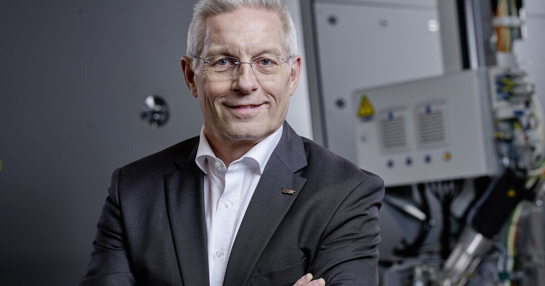 Lisec-Geschäftsführer Gottfried Brunbauer blickt mit uns auf eine erfolgreiche Geschichte zurück – und in die Zukunft der Flachglasverarbeitung.