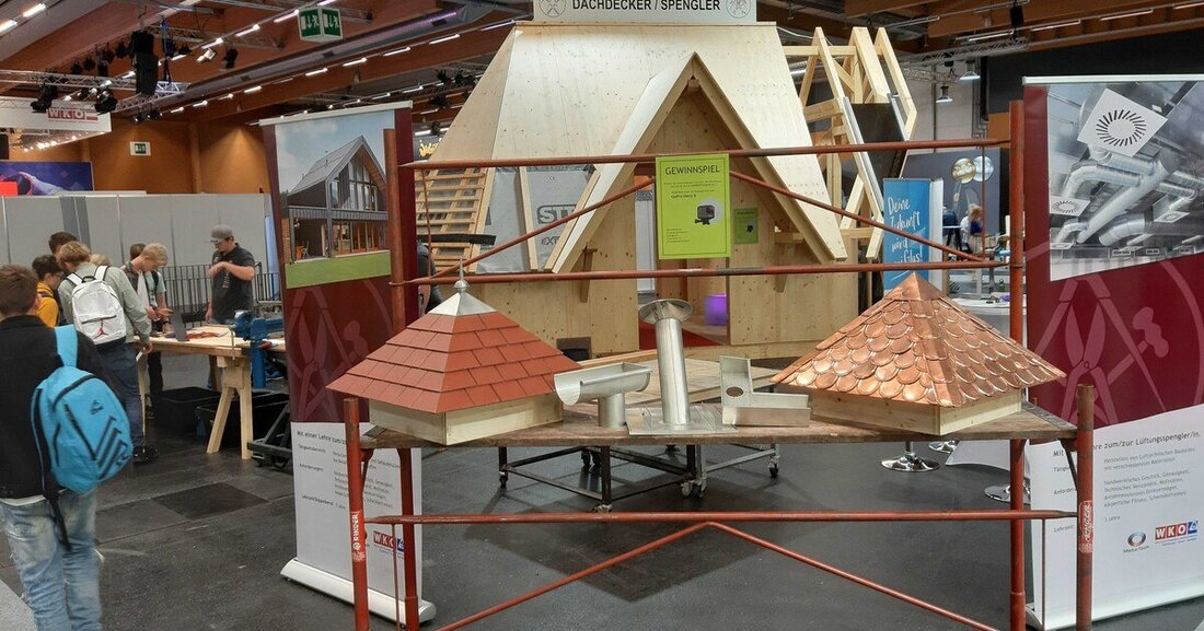 Am gemeinsamen Stand der Dachdecker, Spengler, Glaser und Zimmerer auf der Jugend & Beruf in Wles herrschte reges Treiben.