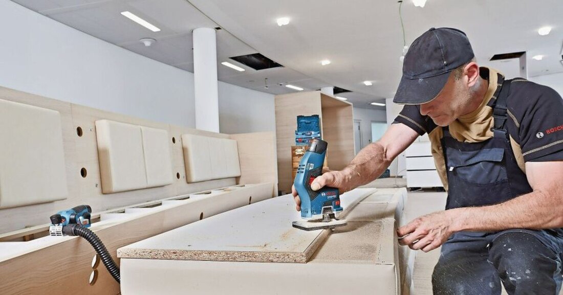 Passendes Zubehör, das die Arbeit bei der Kantenbearbeitung erleichtert, steht in den Werkstätten hoch im Kurs.