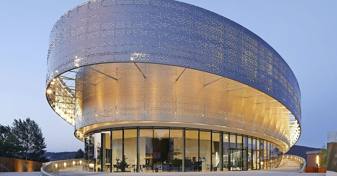 Die "KTM Motohall" in Mattighofen ist mit dem renommierten Europäischen Stahlbaupreis ausgezeichnet worden.