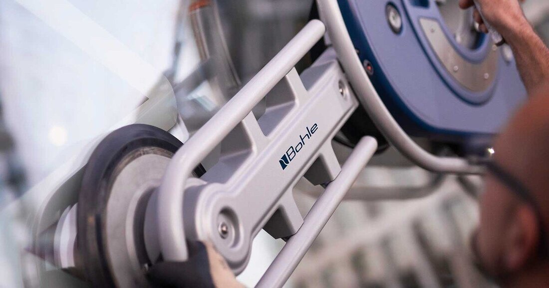 Mit Hilfe der Vakuumhebetechnik lassen sich Werkstoffe aller Arten individuell und komfortabel transportieren.