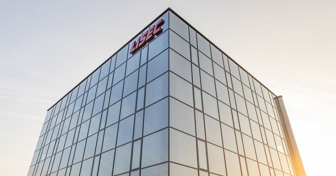 Am 3. November eröffnete der Spezialist für Lösungen in der Flachglasverarbeitung in Seitenstetten sein neues Engineering Center.