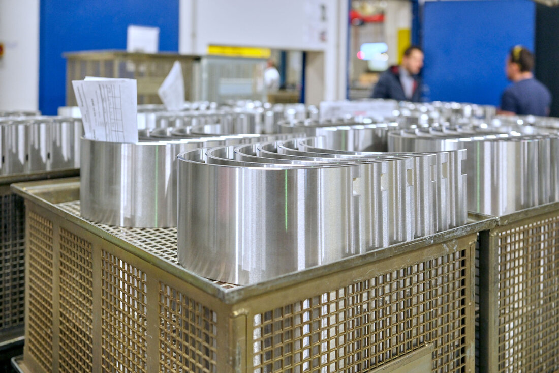 Miba zeigt, wie eine nachhaltige Oberflächenbehandlung aussehen kann. Für die Reinigung und Entfettung wird Rezyklat eingesetzt, womit man 73 Prozent CO2 im Vergleich zu Frischware einspart.