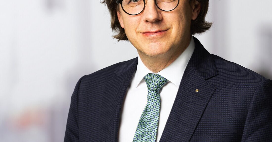 Michael Wardian, Geschäftsführer der Kirchdorfer Gruppe, findet im Interview mit der Bauzeitung „Klare Worte“: Er erläutert, wie die Flaute am Bau hätte vermieden werden können und was nun auf das Baugewerbe zukommt.