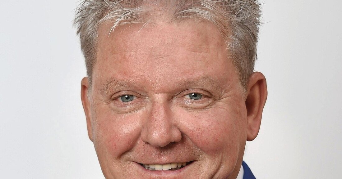 Landesinnungsmeister Bau Norbert Hartl im Interview über Lokomotiven, Bürokratiemonster und unlösbare Herausforderungen.