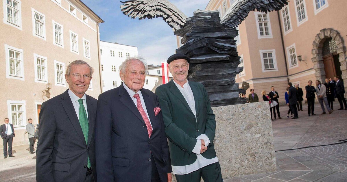 Adlerschwingen im Chiemseehof