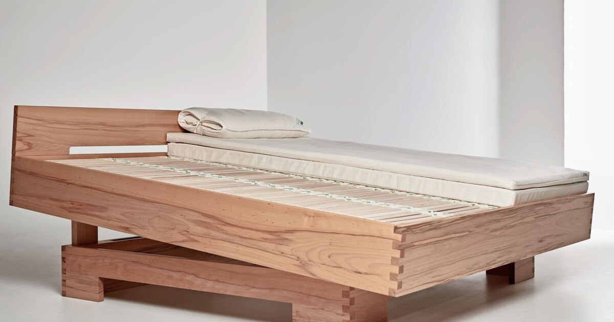 Massivholzbetten im Fokus