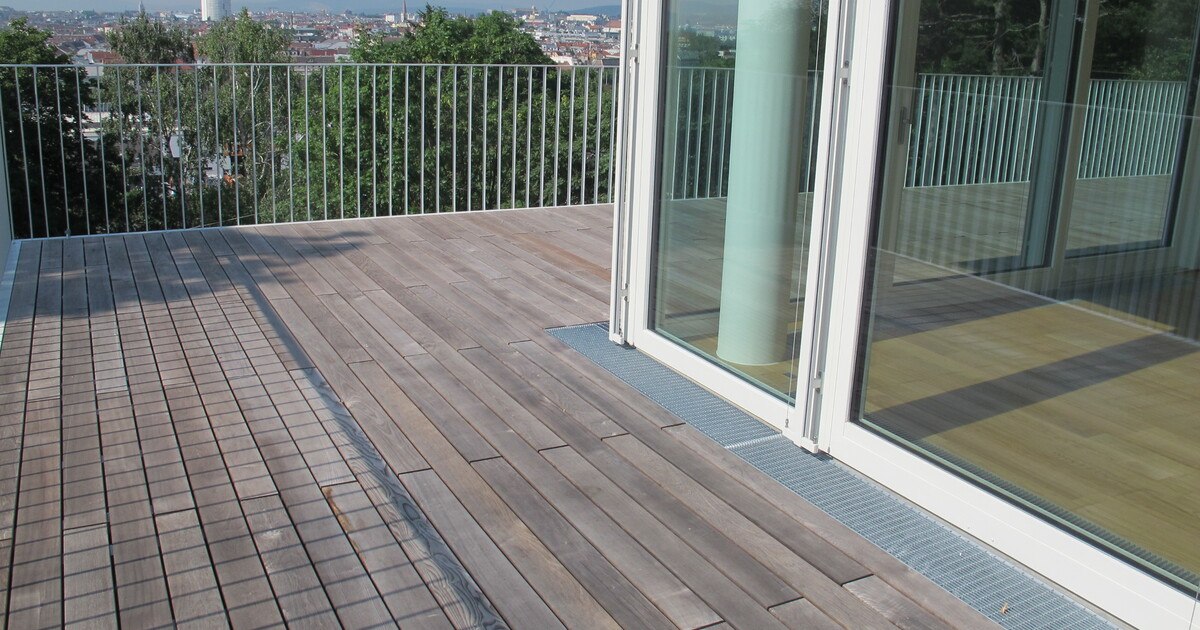 Fachbroschüre "Terrassen aus Holz"