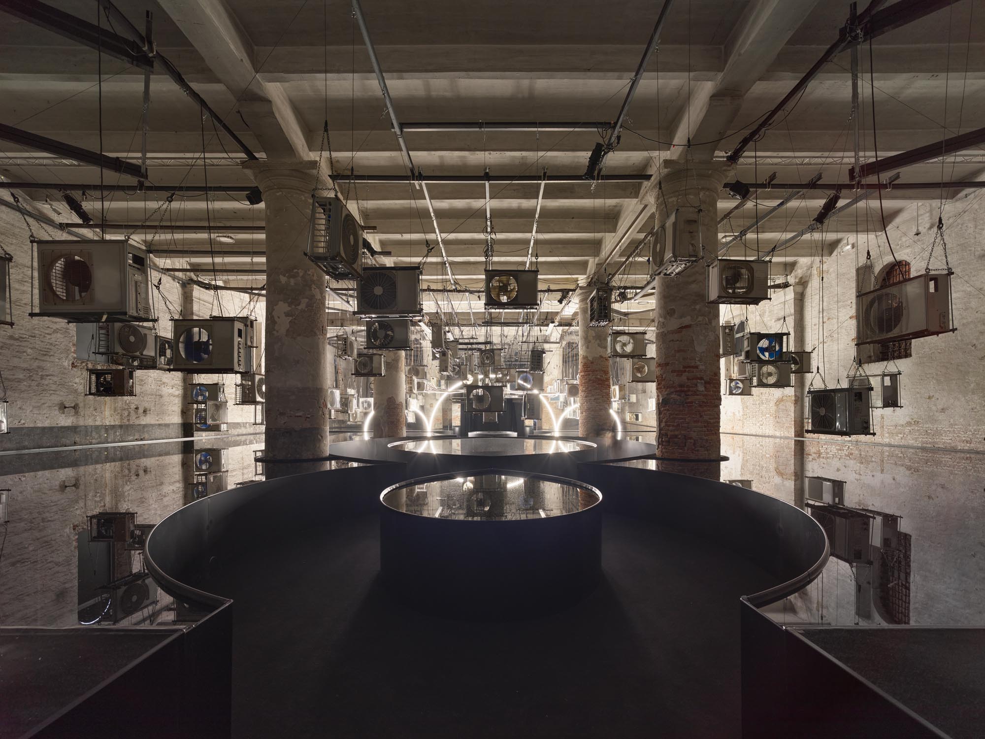 Heiß, laut, unangenehm