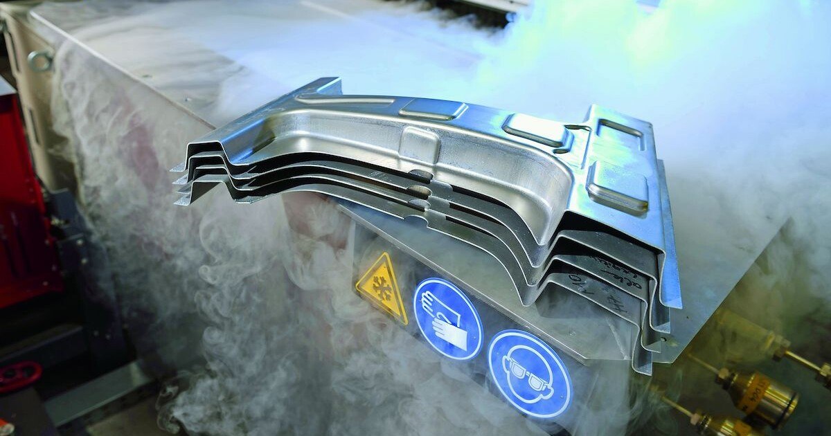 "Kryogenes Verfahren": Mit Kälte Bleche formen