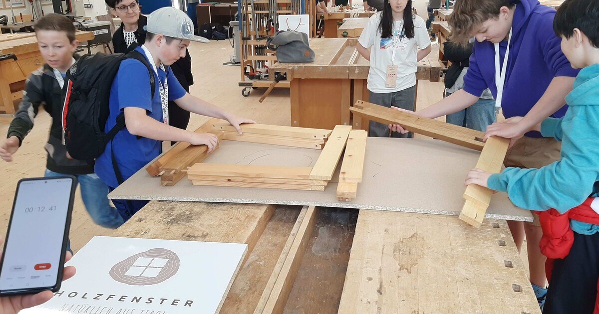 Tiroler Mittelschulen im "Holzfieber"