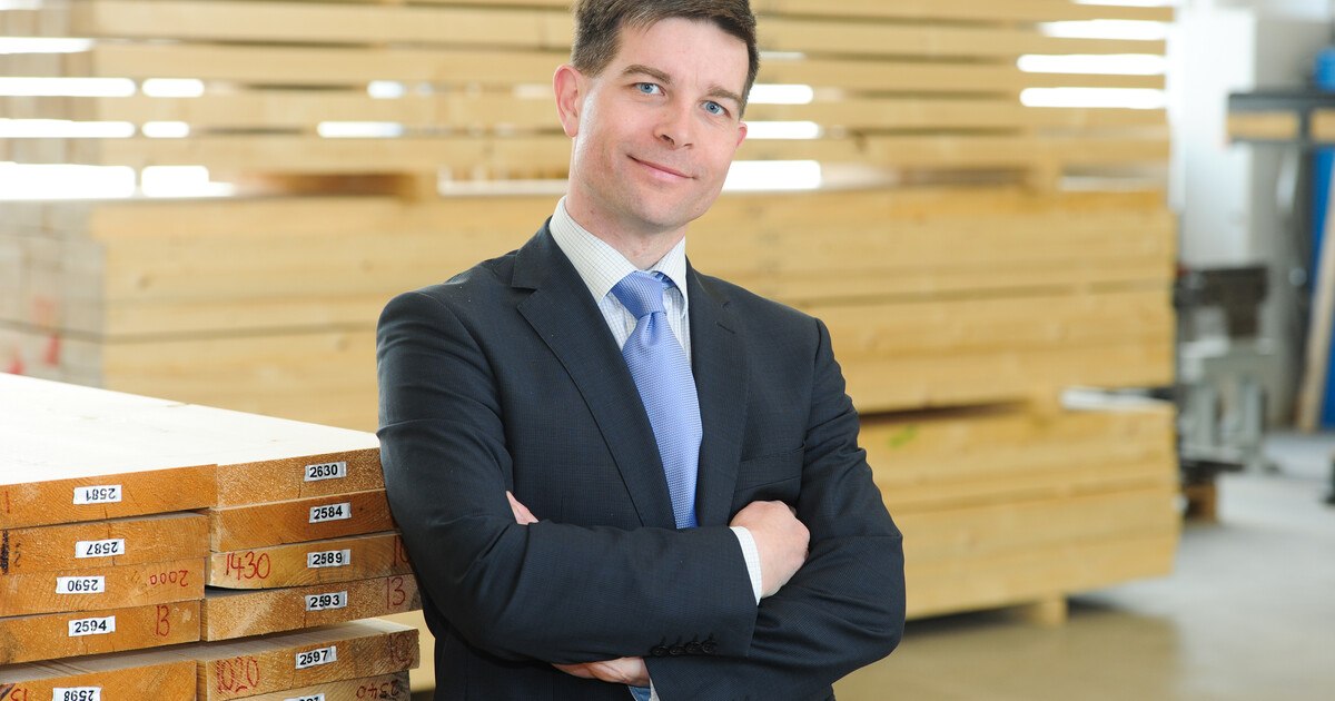 Neuer Geschäftsführer und Institutsleiter