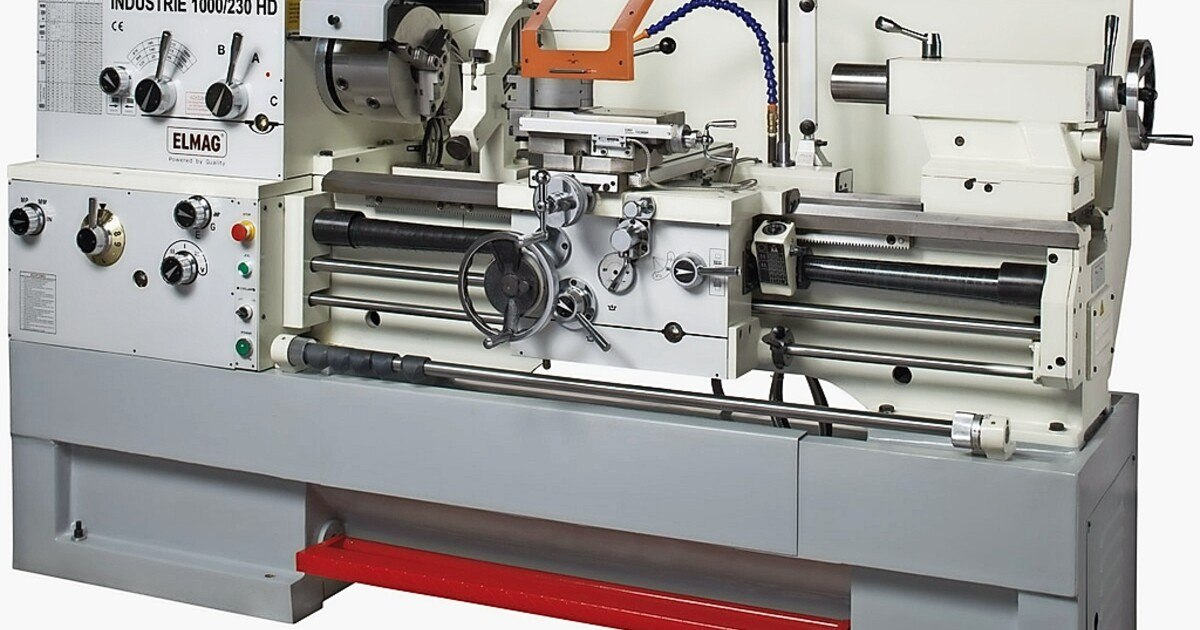 „Einfache“ Drehmaschine ganz groß