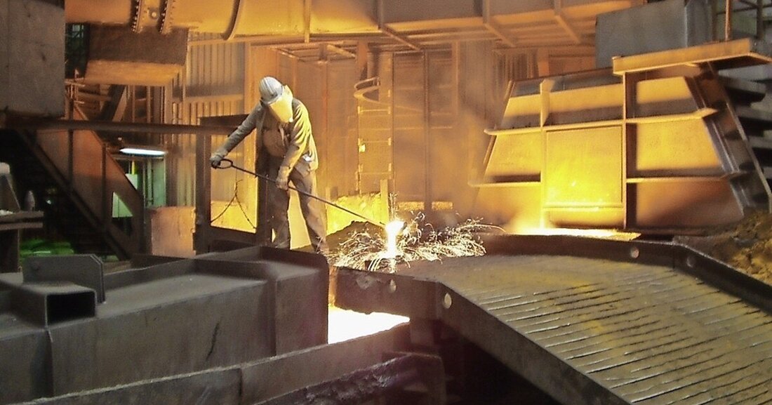 Best Practices in der Stahlherstellung: So gehen Branchengrößen die Transformation zur klimaneutralen Produktion an.