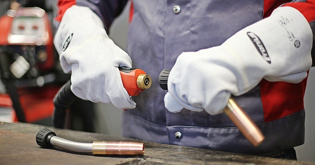 „Dreh und Click“ – ein modularer Handschweißbrenner von Fronius reduziert Anschaffungs- und Lagerhaltungskosten.