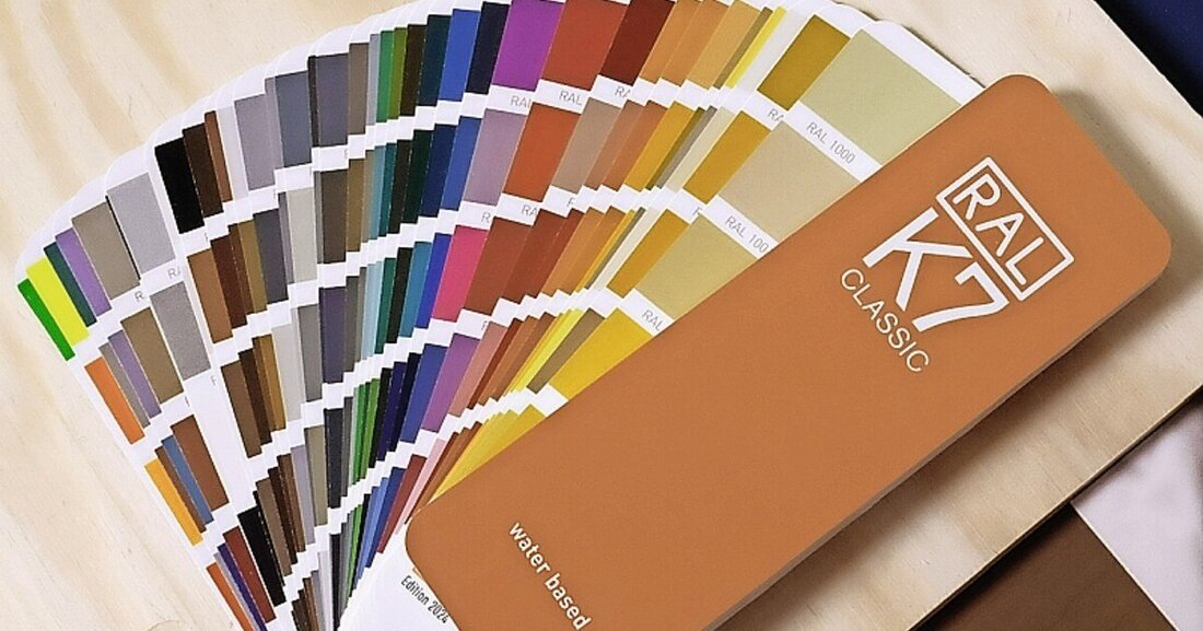 Mit der Einführung des RAL K7 Classic Farbfächers unterstreicht RAL sein Engagement für eine nachhaltigere Wirtschaft.