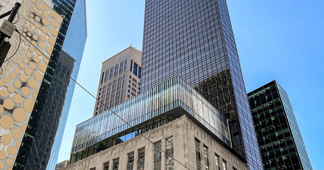 Die Fassadenkonstruktion des neuen VIP-Showrooms des neu gestalteten Flagship Stores von Tiffany & Co. ist spektakulär.