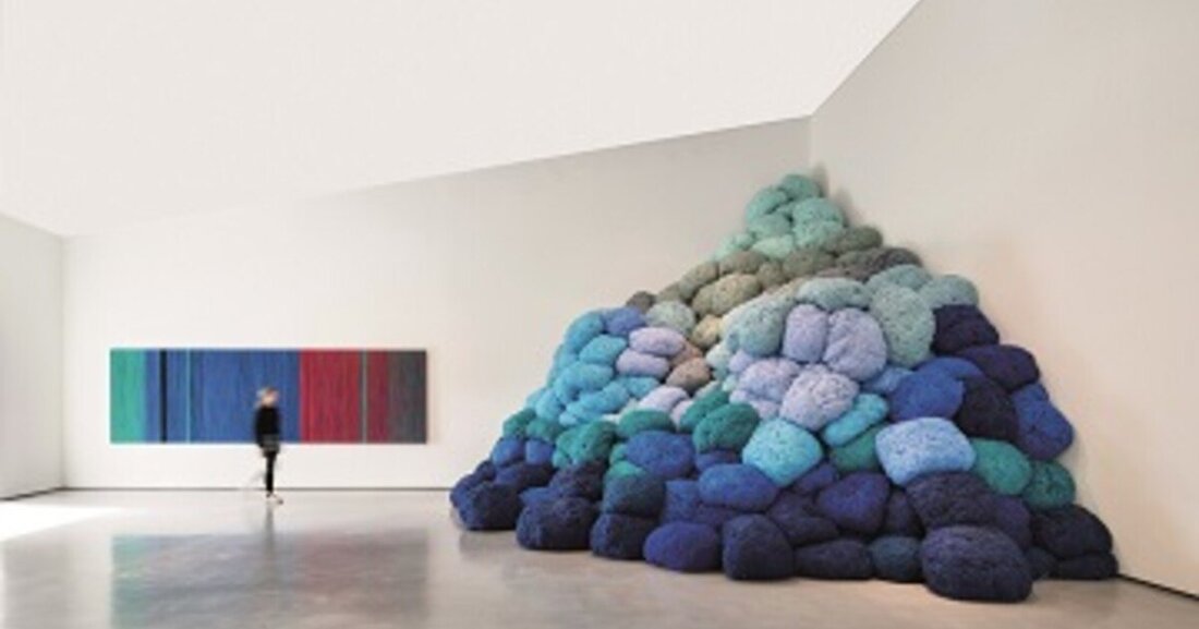Das Kunstmuseum im Schweizer St. Gallen präsentiert erstmals eine Einzelausstellung der Künstlerin Sheila Hicks.