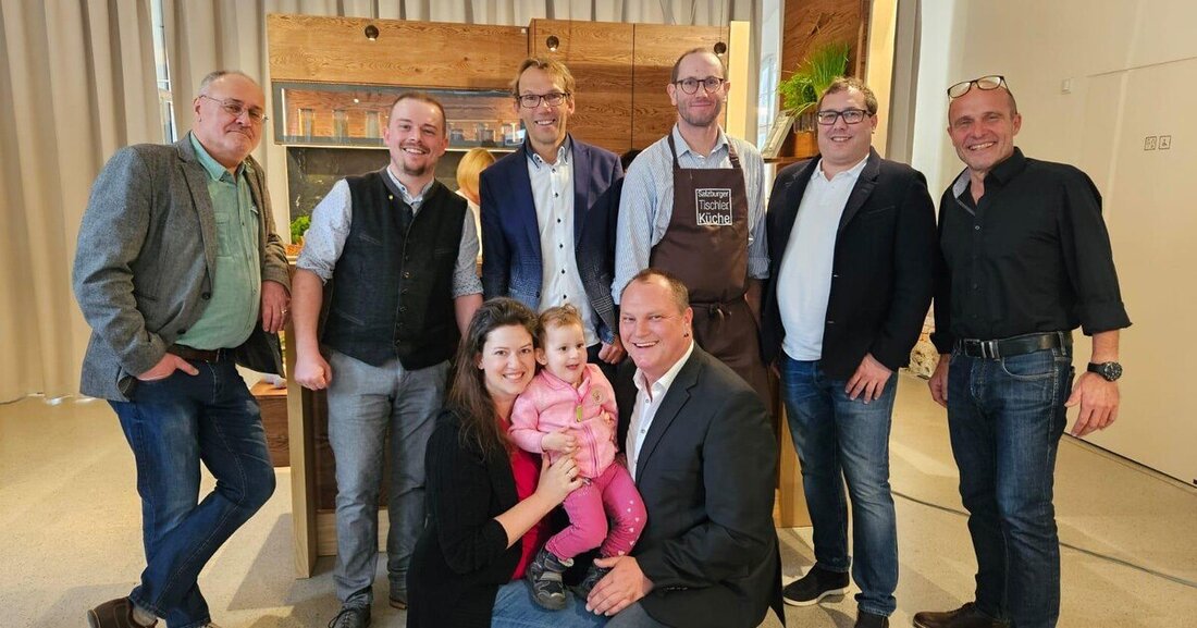 Die Kooperationsmitglieder der "Salzburger Tischler Küche" luden Mitte März zur Ausstellung "Vom Baum zur Küche".