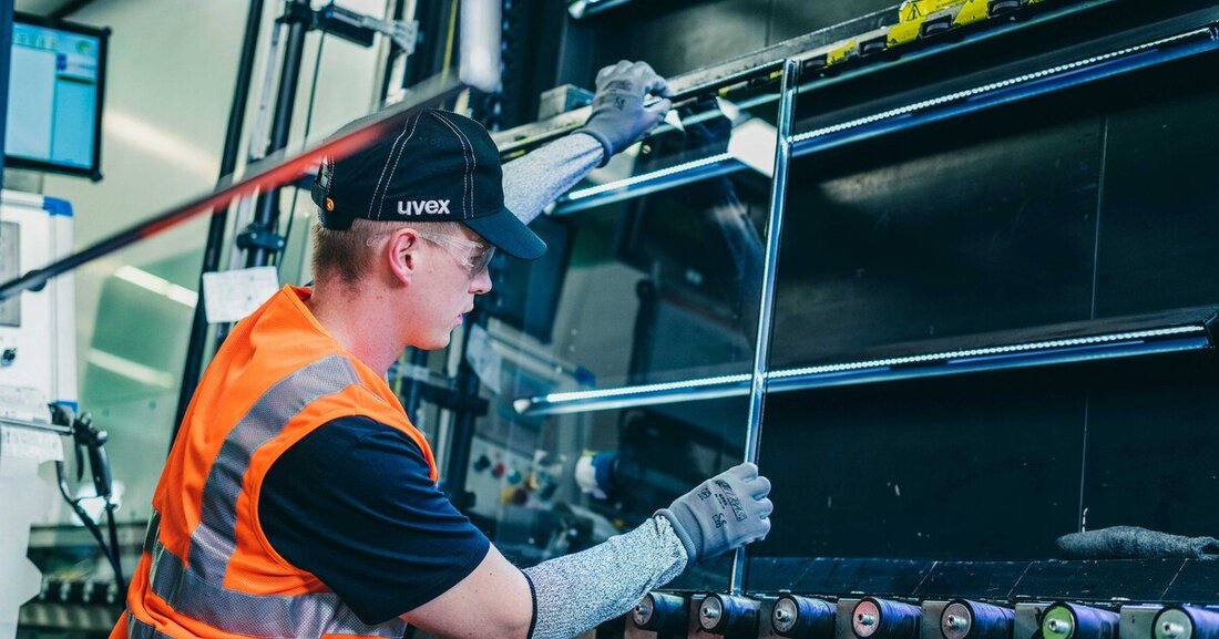 Die Glas- und Fensterbranche folgt einem Haupttrend: Den CO2-Fußabruck von Gebäuden und Bauprodukten weiter zu verringern.