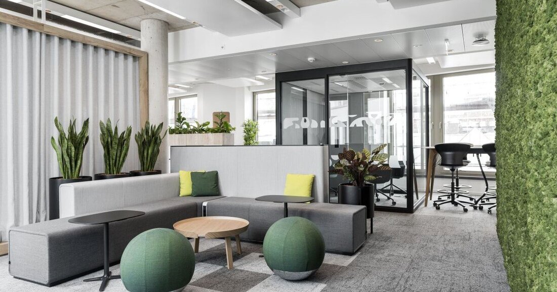 Unilever hat bei der Bürogestaltung der Neuen Burg auf biophiles Design und seine Mitarbeiter*innen gesetzt.