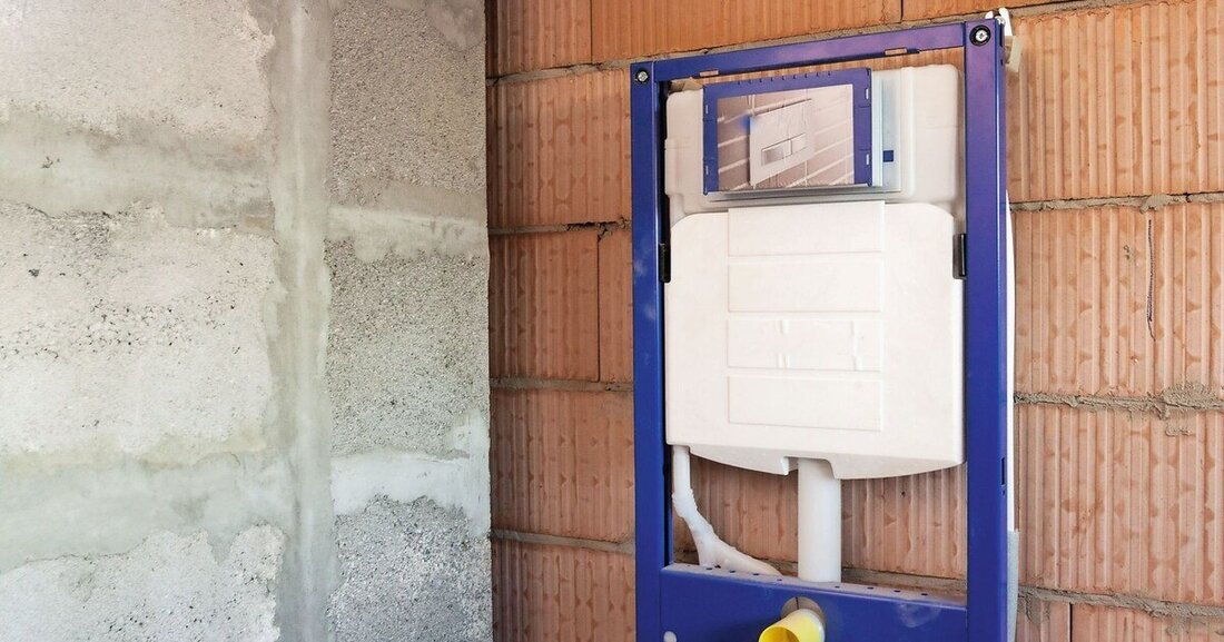 Wer bei der Renovierung des Badezimmers Vorwandelemente einsetzt, spart viel Zeit und Ärger.